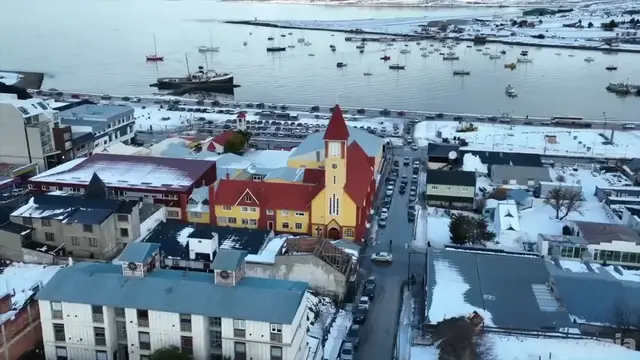 'Video thumbnail for 12 Best Places to Visit in Argentina - Travel Video (720p 30fps)'