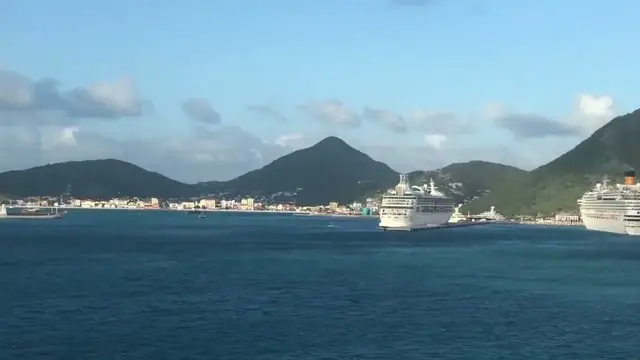 'Video thumbnail for St Maarten by crusie ship'