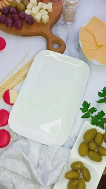 'Video thumbnail for Charcuterie Skewers - Individual Appetizers for Perfect Gathering'