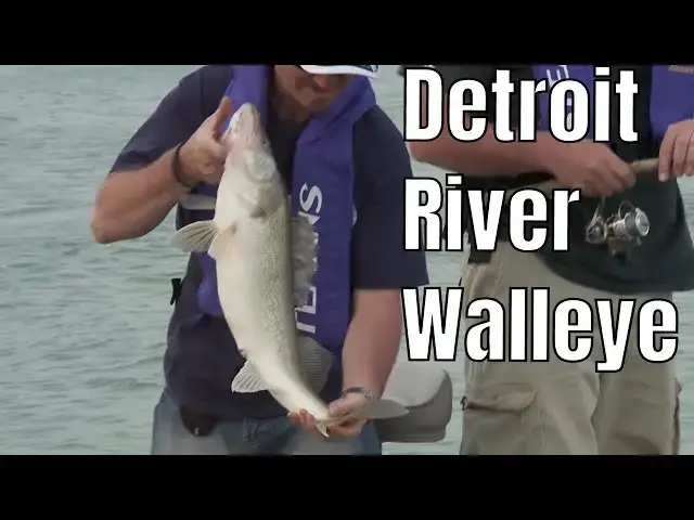 'Video thumbnail for Detroit River Walleye Fishing: Guy Eats Sucker Eggs | Fish'n Canada'
