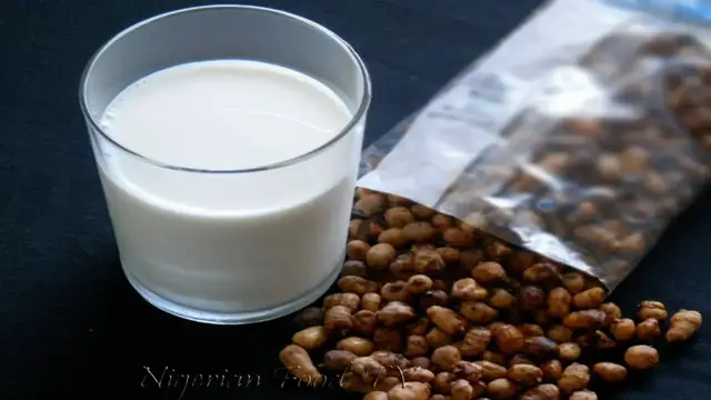 'Video thumbnail for Kunun Aya (ofio milk) - Tiger Nuts Milk or Horchata de Chufas'