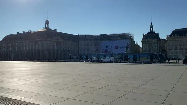 'Video thumbnail for Place de la Bourse Bordeaux: It’s cold but beautiful!'