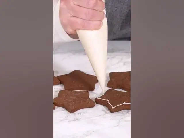 'Video thumbnail for How to Quickly Transfer Royal Icing to a Piping Bag – Easy Baking Hack!'