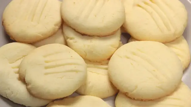 'Video thumbnail for 3 Ingredients ONLY. Cornstarch Cookies'