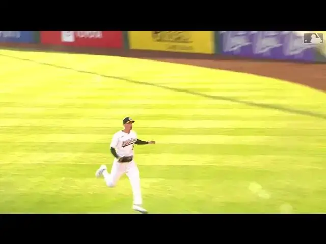 'Video thumbnail for Julio Rodriguez HAMMERS a Solo Home Run! | 6th HR of 2025 | Seattle Mariners | 05/06/2025'