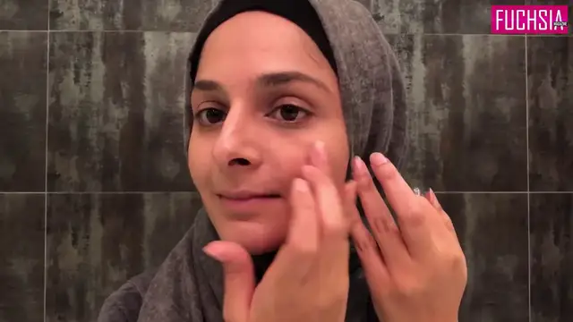'Video thumbnail for Yoga Skin Look - By Falak Amaar Khan Fuchsia Vanity Box | FUCHSIA'