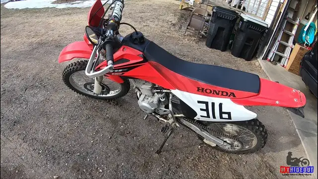 'Video thumbnail for How To Start A Dirt Bike After Sitting In The Cold - Lithium Battery'
