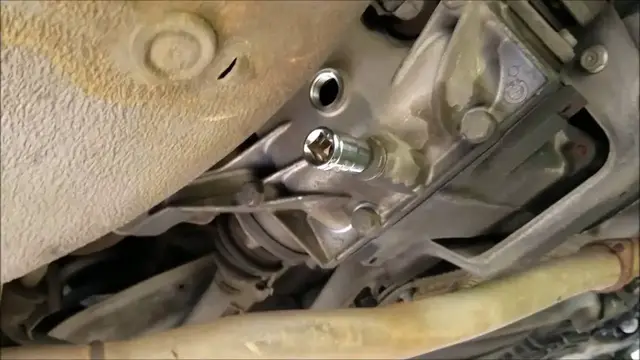 'Video thumbnail for E36 BMW Differential Fluid Replacement'