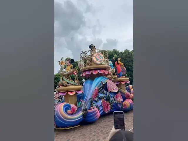 'Video thumbnail for New Friendtastic! parade at Hong Kong Disneyland!'