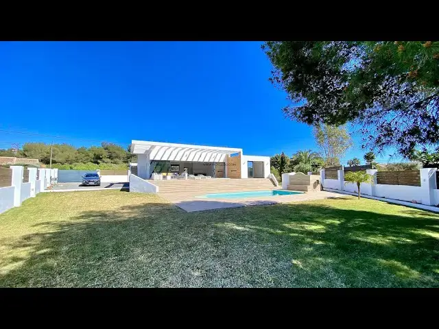 'Video thumbnail for Villa de Lujo a la Venta en Costa Nova - Javea'