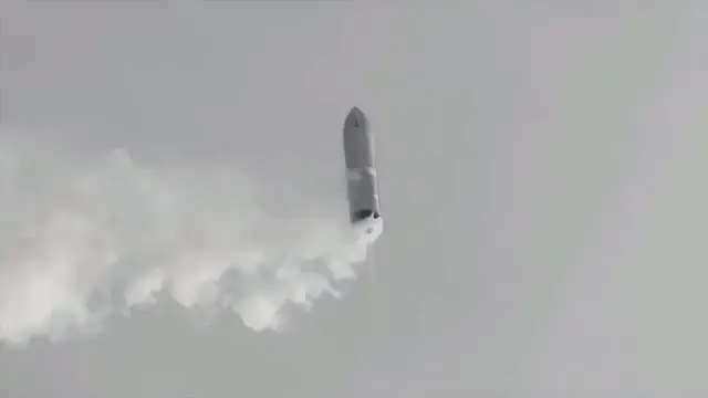 'Video thumbnail for Epic Starship Blast: SpaceX's Fiery Separation Explosion!'