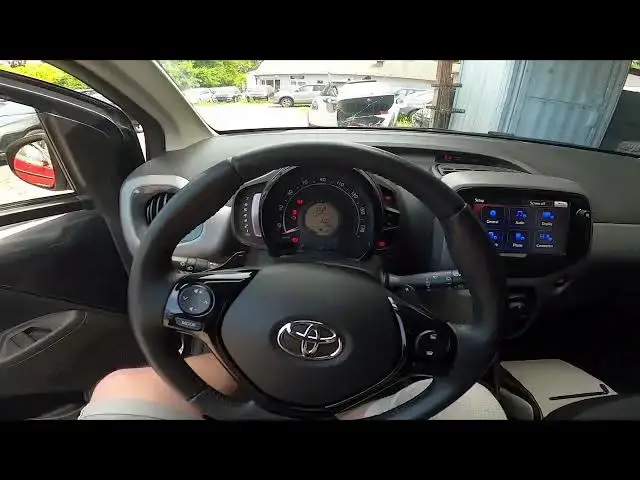 'Video thumbnail for How to Turn Screen Display Off in Toyota Aygo II ( 2014 – 2021 ) | Blank Screen Display'