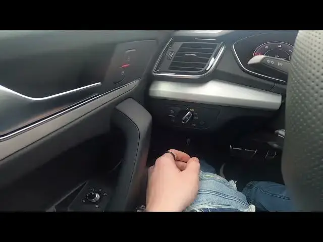 'Video thumbnail for How to Enable or Disable Position Lights in AUDI Q5 II ( 2017 - now ) - Use Position Lights'