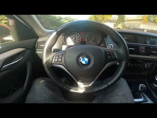 'Video thumbnail for How to Automatically Lock and Unlock Side Windows in BMW X1 F48 ( 2015 – now )'
