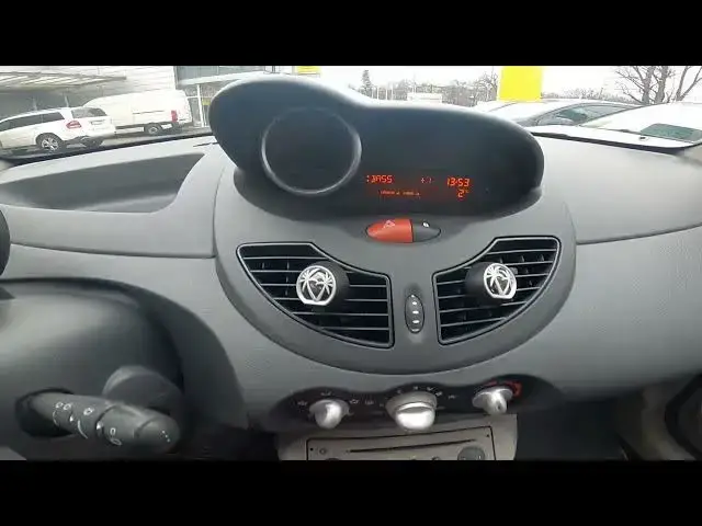 'Video thumbnail for How to Enter and Manage Radio Equalizer in Renault Twingo II ( 2007 - 2014 )'