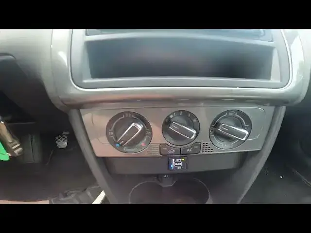 'Video thumbnail for How to Change Airflow Power in Volkswagen Polo V ( 2009 – 2017 ) - Adjust Blowing Power'