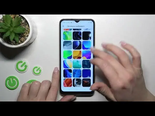 'Video thumbnail for Realme C33 - How To Change Lock Screen Wallpaper'