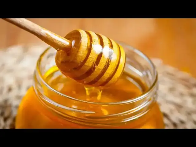 'Video thumbnail for 10 Foods That Will Never Expire'