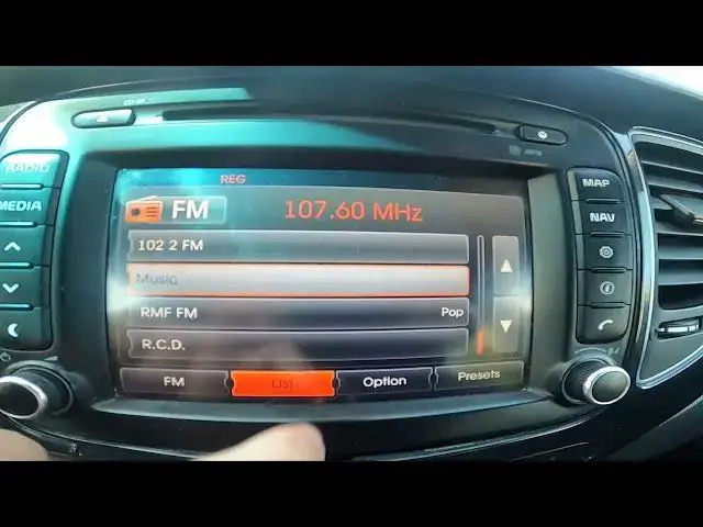 'Video thumbnail for How to Manually Change Radio Station in Kia Carens IV ( 2013 – 2018 ) - Adjust Radio Station'
