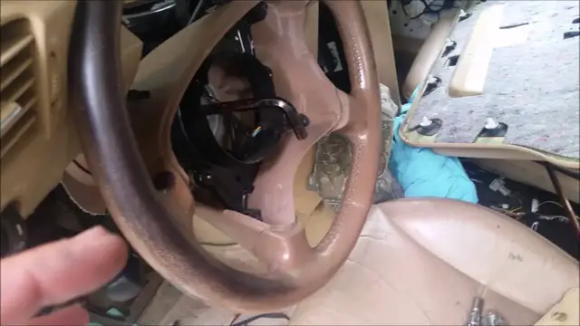 'Video thumbnail for Mercedes Benz 2000 E430 W210 Steering Wheel Removal'
