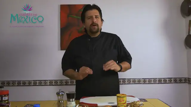 'Video thumbnail for Pollo con Tocino y Mole'