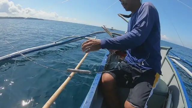 'Video thumbnail for Catching Siver Scabbard Fish'