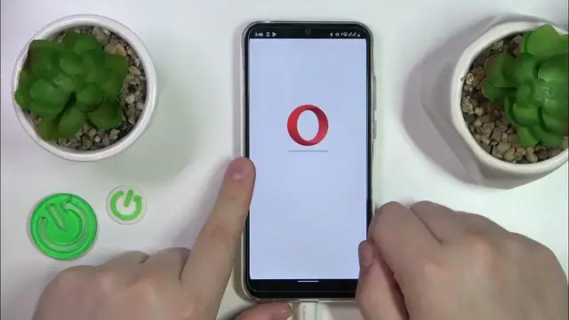 'Video thumbnail for How to Install Opera Browser on Motorola Moto E6i?'