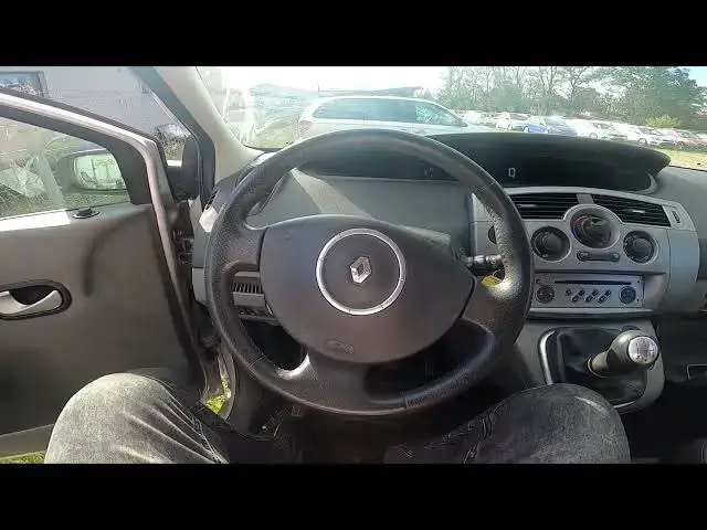 'Video thumbnail for How to Automatically Lock or Unlock Doors in Renault Scenic II ( 2003 – 2009 )'