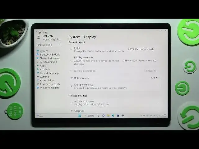 'Video thumbnail for MICROSOFT SURFACE PRO 8 - How To Turn On & Off Auto Rotate Screen'