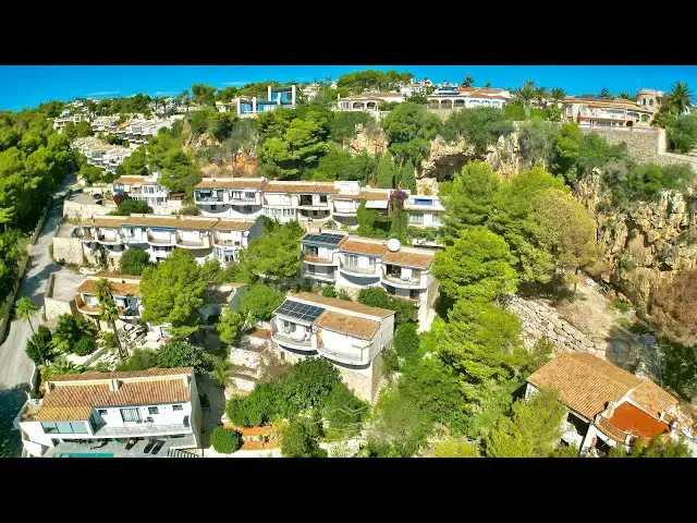 'Video thumbnail for Chalet Pareado a la Venta con Vistas al Mar en Javea'