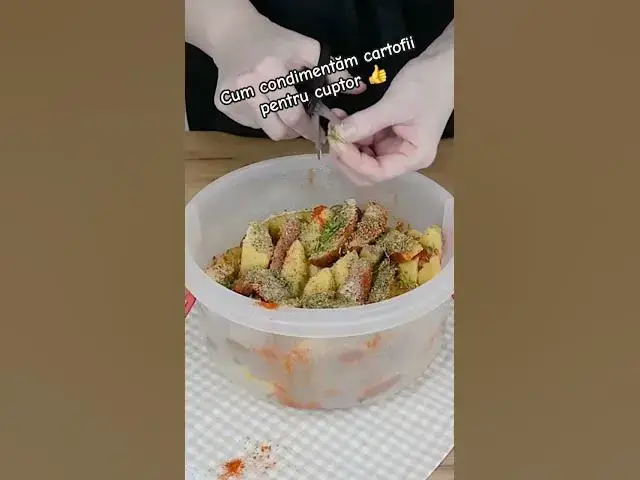 'Video thumbnail for Cartofi la cuptor perfect condimentați! Iată cum! 😉 #bucatearomate #cartofilacuptor #retetesimple'