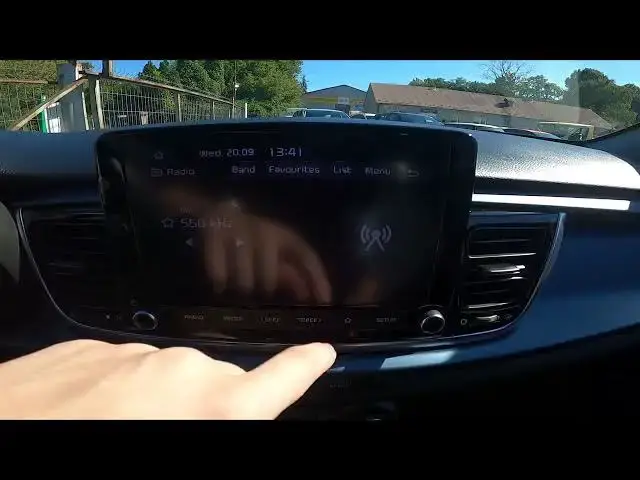 'Video thumbnail for How to Change Radio Frequency in Kia Rio IV ( 2017 – now ) | Switch Between AM/FM'