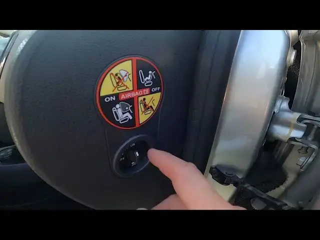 'Video thumbnail for How to Enable or Disable Passenger Airbags in Dacia Lodgy ( 2012 – now )'