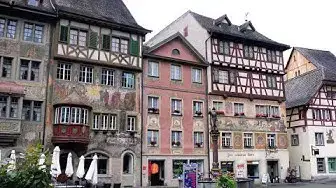 'Video thumbnail for Stein am Rhein Altstadt - Entdecke die Zeitlosigkeit'