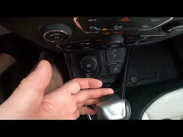 'Video thumbnail for How to Manage Automatic Gearbox in Jeep Compass II ( 2017 - now ) | Drive Automatic Gearbox'