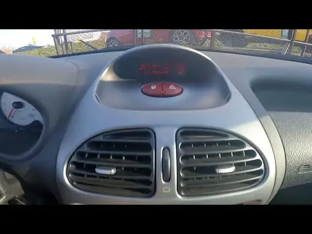 'Video thumbnail for How to Change Radio Frequency in Peugeot 206cc ( 2000 - 2008 ) | Switch Between AM/FM'