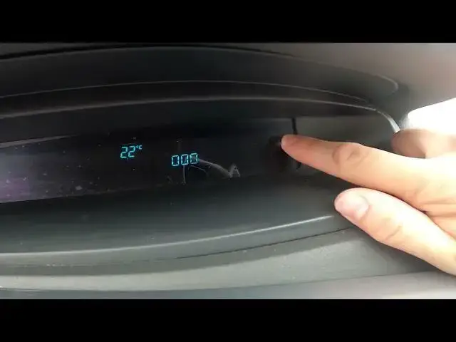 'Video thumbnail for How to Change System Time on Dashboard in Renault Scenic II ( 2003 – 2009 ) - Change Date and Time'
