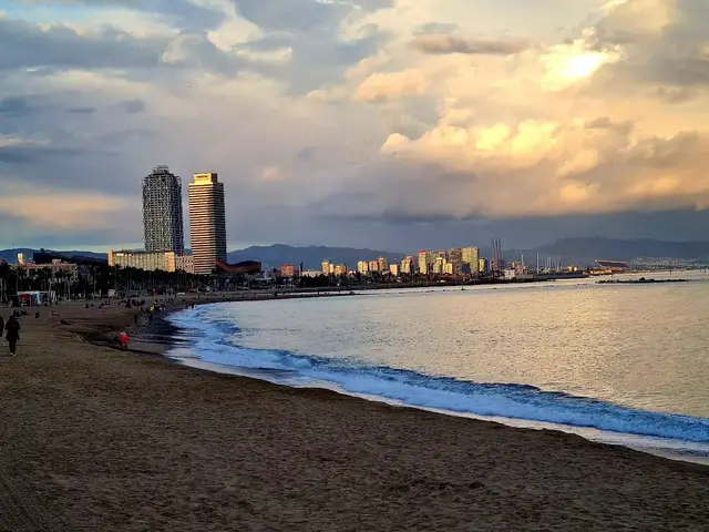 'Video thumbnail for How much does backpacking in Spain cost?'