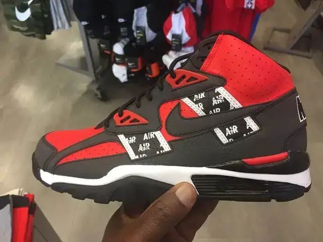 'Video thumbnail for Bo Jackson Nike Air Trainer SC High SOA Red Black'