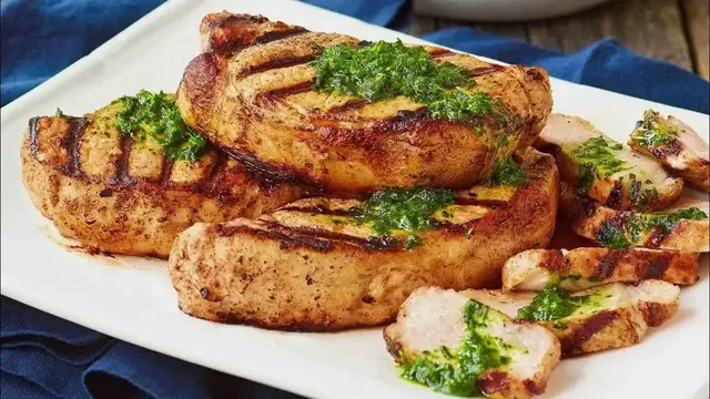 'Video thumbnail for 10 Very Tasty Spanish Recipes for Pork Chops'