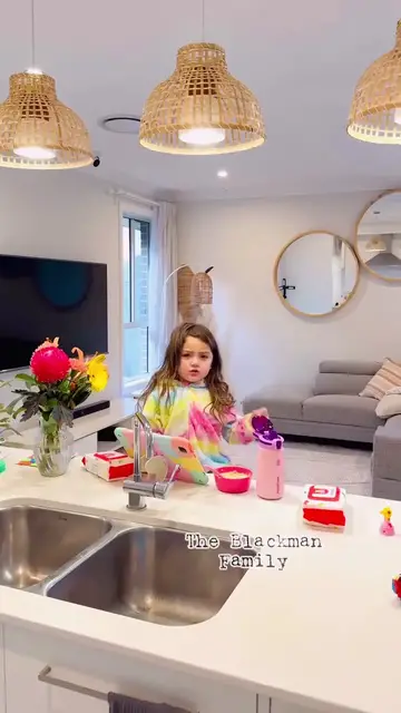 'Video thumbnail for Reasons why she want to be a teacher'