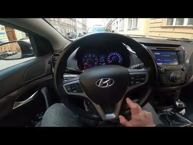 'Video thumbnail for How to Check Current Fuel Consumption in Hyundai i40 ( 2011 – 2019 )'