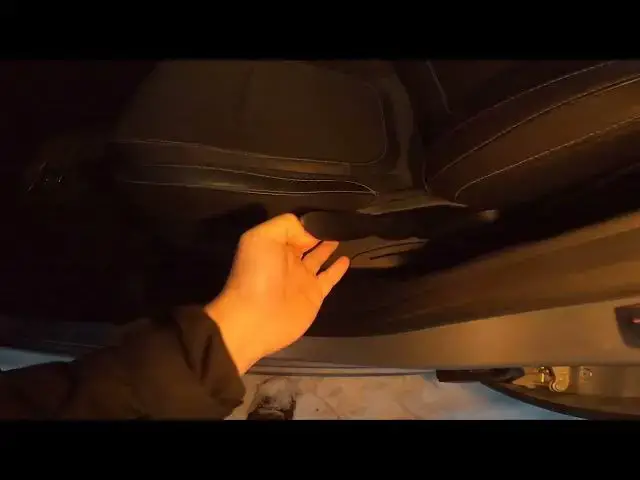 'Video thumbnail for How to Change Seat Position in Renault Megane IV ( 2016 – now ) - Adjust Seat Position'