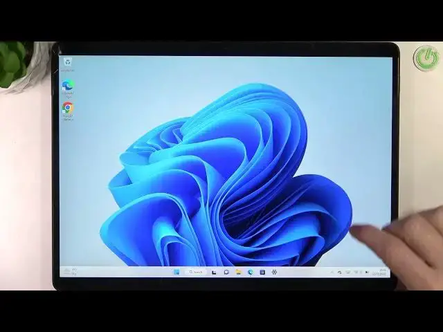 'Video thumbnail for Microsoft Surface Pro 8 - How To Activate On Screen Keyboard'