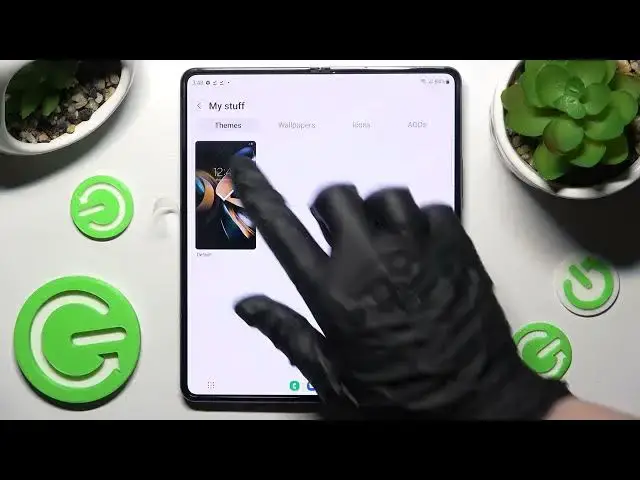 'Video thumbnail for How to Change Device Theme in SAMSUNG Galaxy Z Fold 4 – Customize Menu'