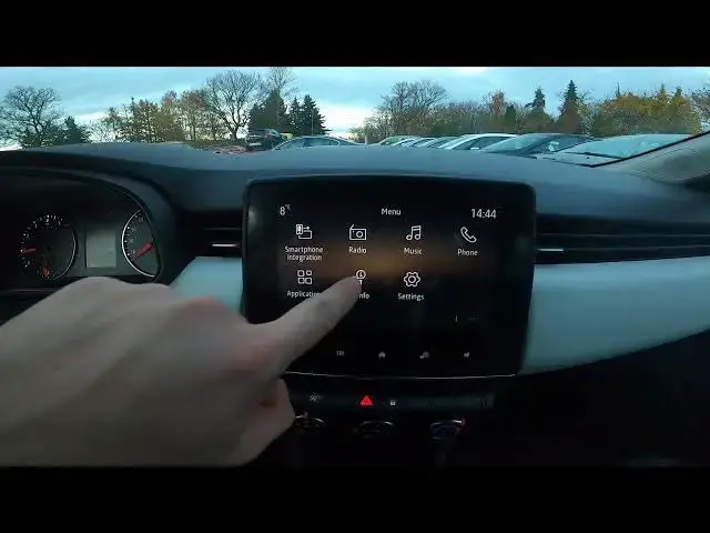 'Video thumbnail for How to Enable or Disable Auto Rear Wiper in Reverse Gear in Renault Clio V ( 2019 - now )'