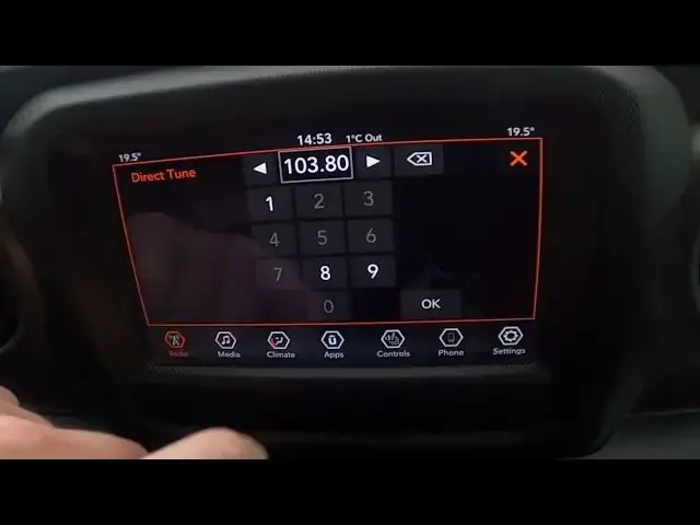 'Video thumbnail for How to Manually Change Radio Station in Jeep Wrangler IV ( 2018 – now ) - Adjust Radio Station'