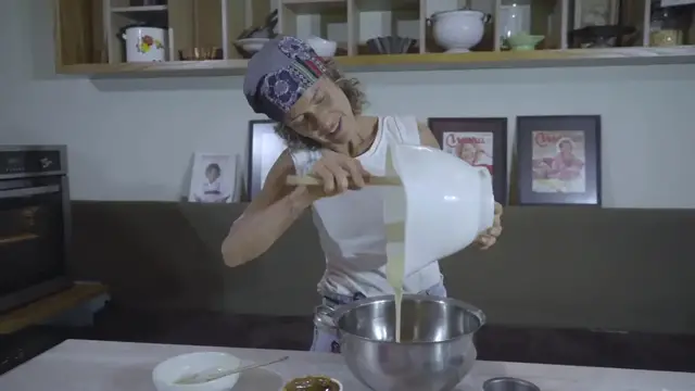 'Video thumbnail for Como cocinar Volcán de Dulce de Leche con Maru Botana'
