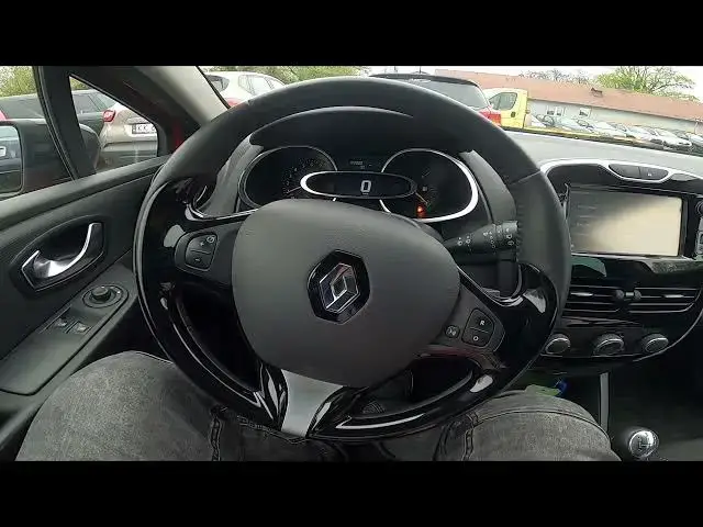 'Video thumbnail for How to Change Traffic Announcement Volume in Renault Clio IV ( 2012 - 2019 )'