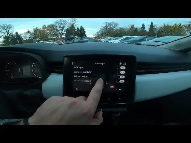'Video thumbnail for How to Enable or Disable Traffic Sign Assistant in Renault Clio V ( 2019 - now )'